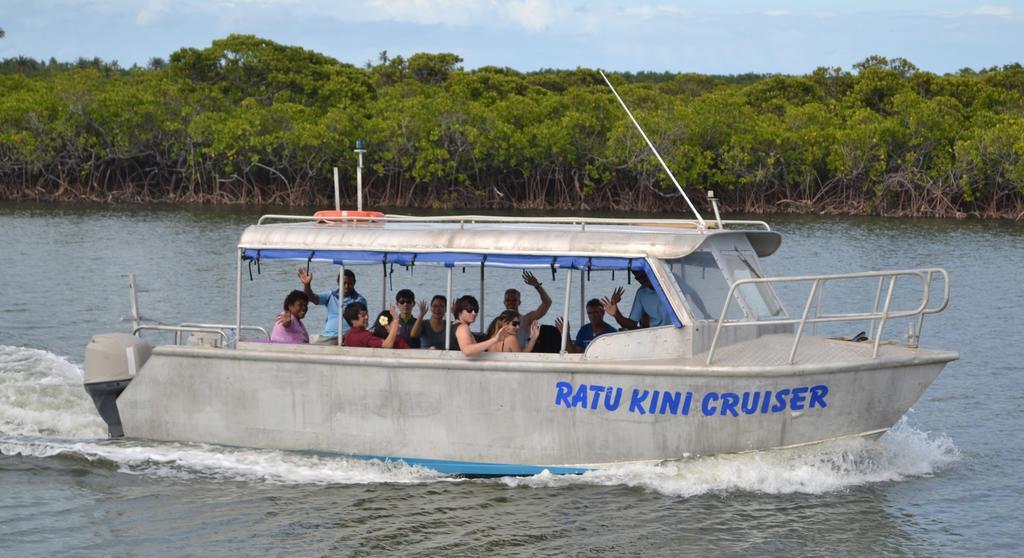 Ratu Kini Backpackers And Dive Resort Mana Island Exterior photo